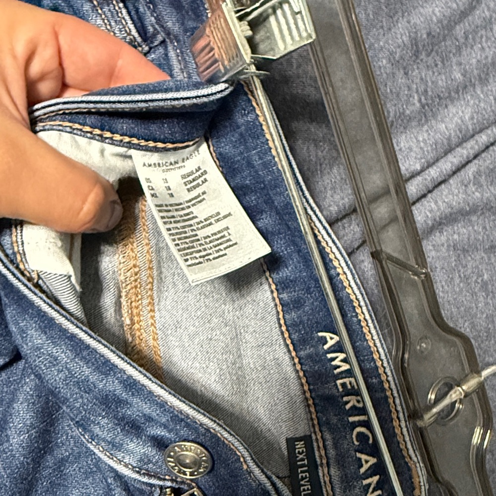 American eagle straight jeans - Picture 2 of 2